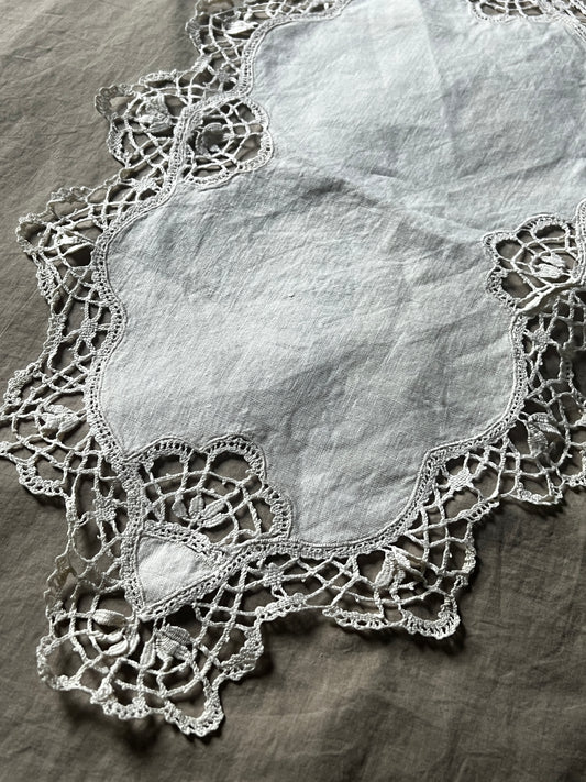 ★ボビンレースのオーバルクロス