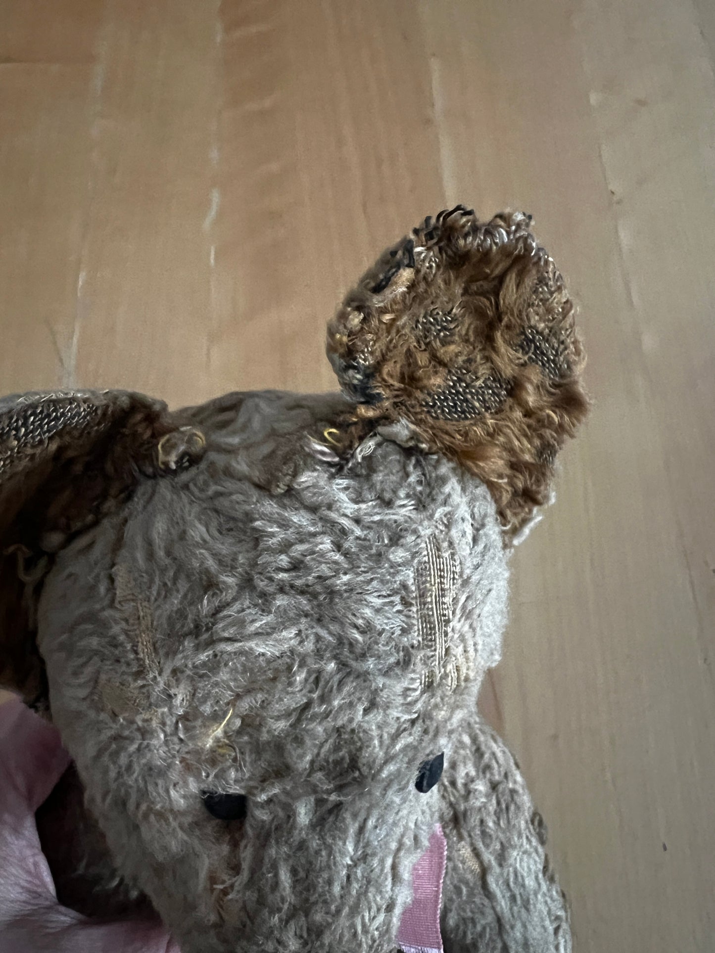 古いぬいぐるみ