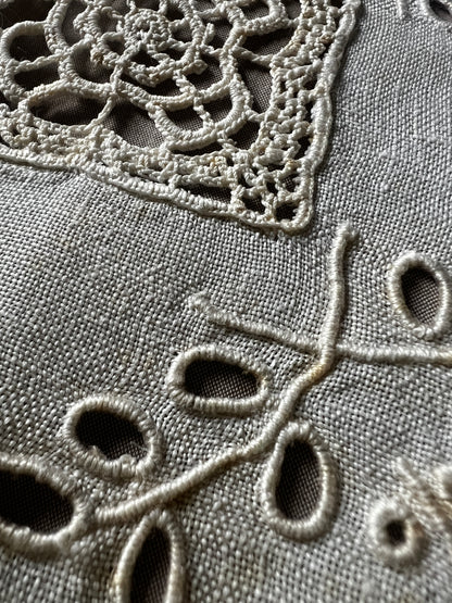 カットワーククロス