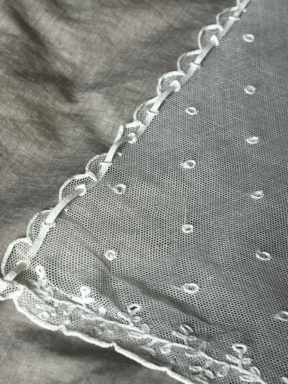 チュール刺繍レースカーテン