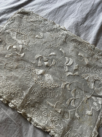 チュールレースクッションケース