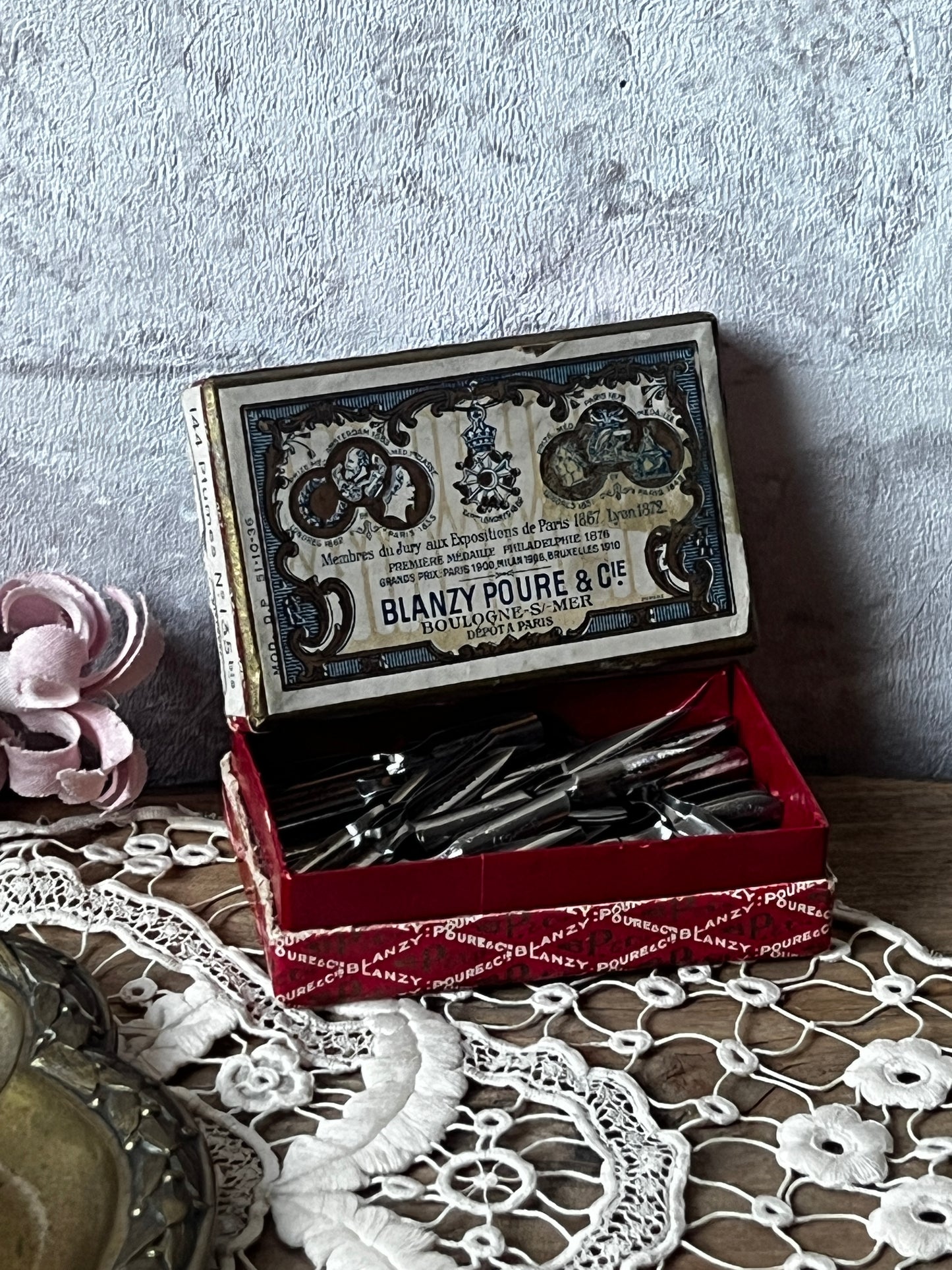 紙箱入りペン先セット