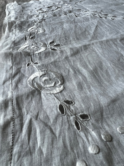 カットワーククロス