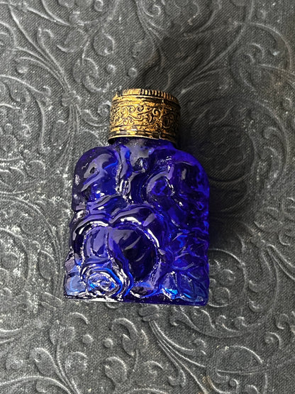 ★古い小瓶(ブルー)