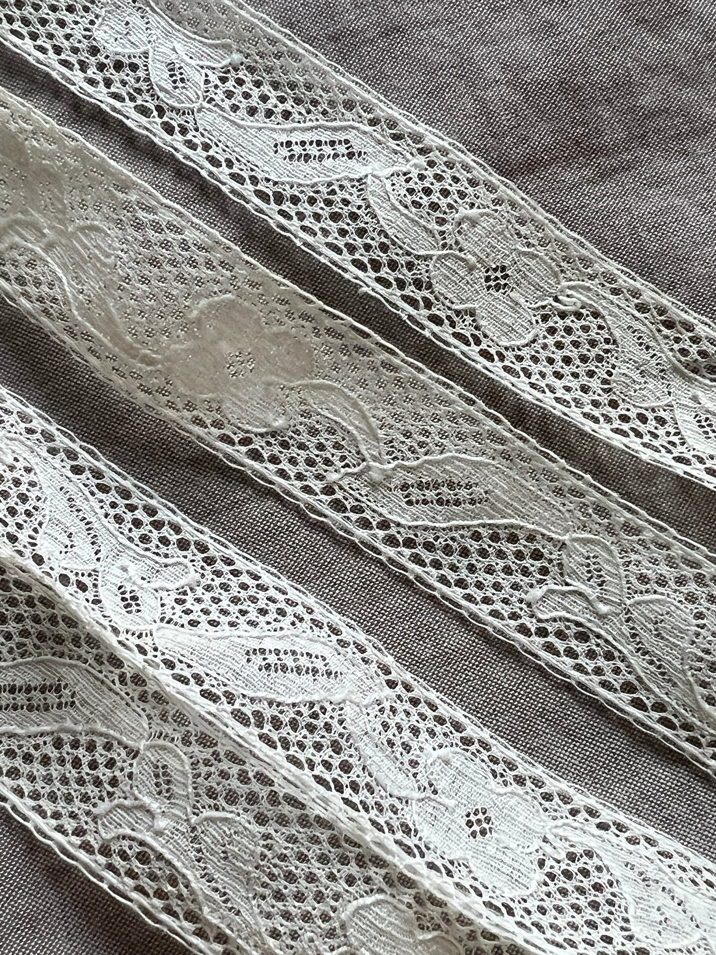 アンティークレース