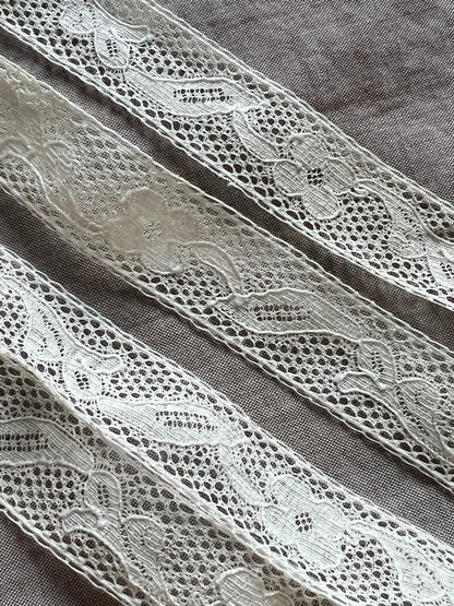 アンティークレース