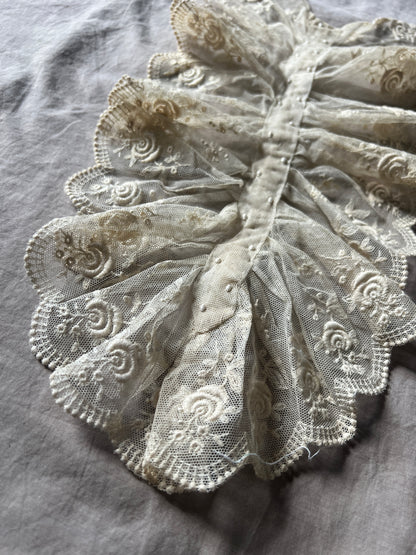 チュール刺繍レース胸元飾り