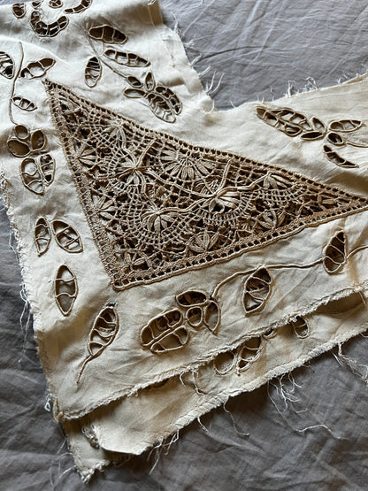 刺繍レース端布