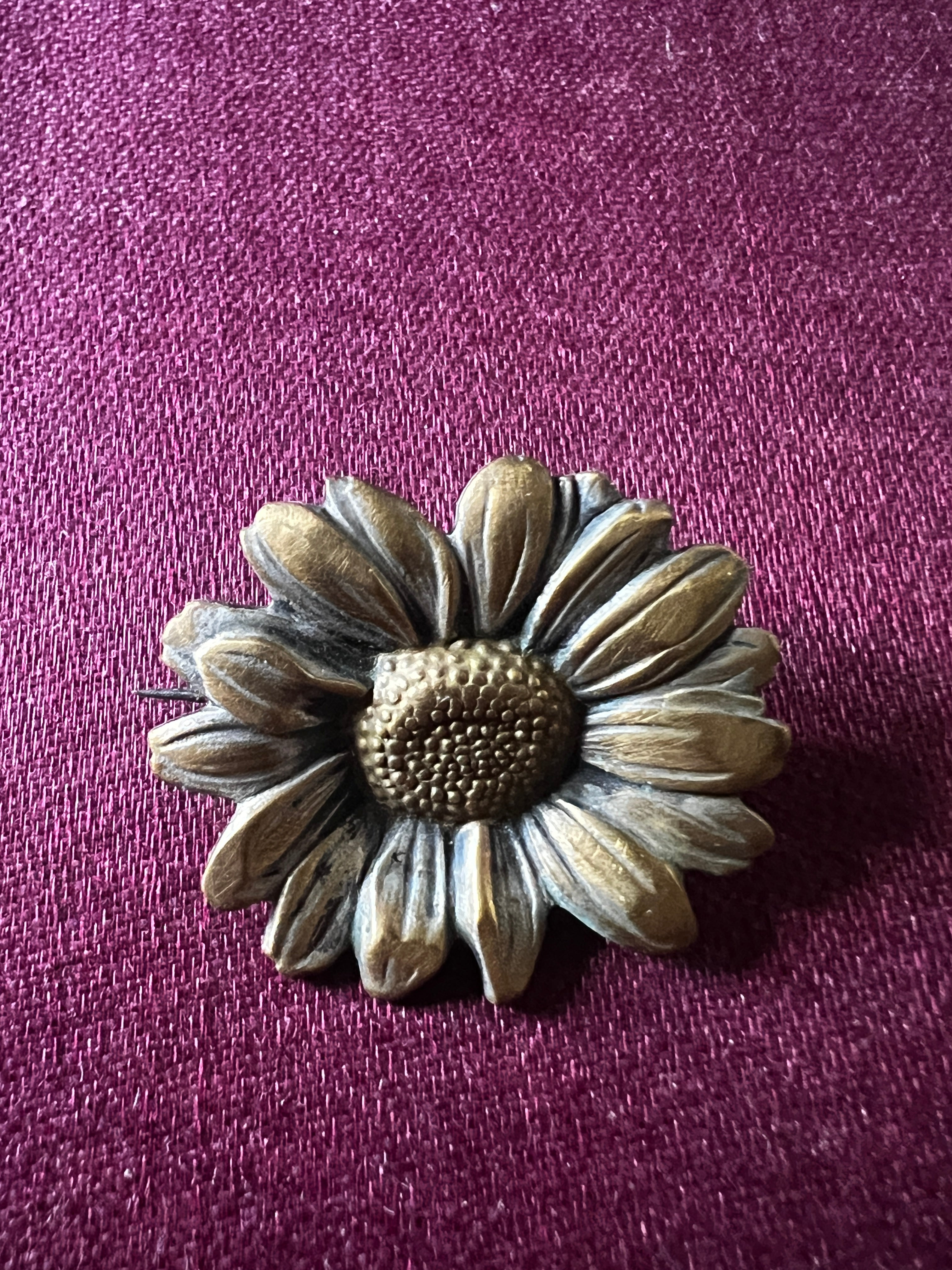 アンティークブローチ(Mellerio dits Meller) – France Antique 銀色