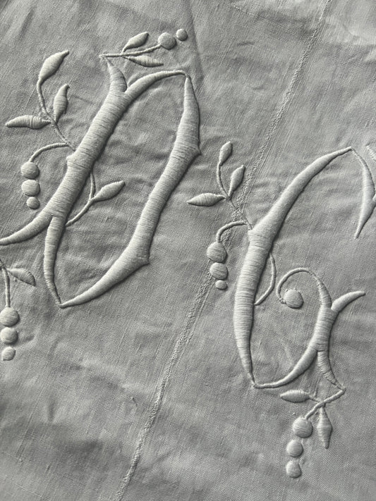 モノグラム刺繍端布