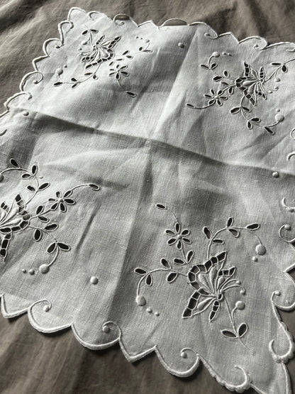 カットワーククロス