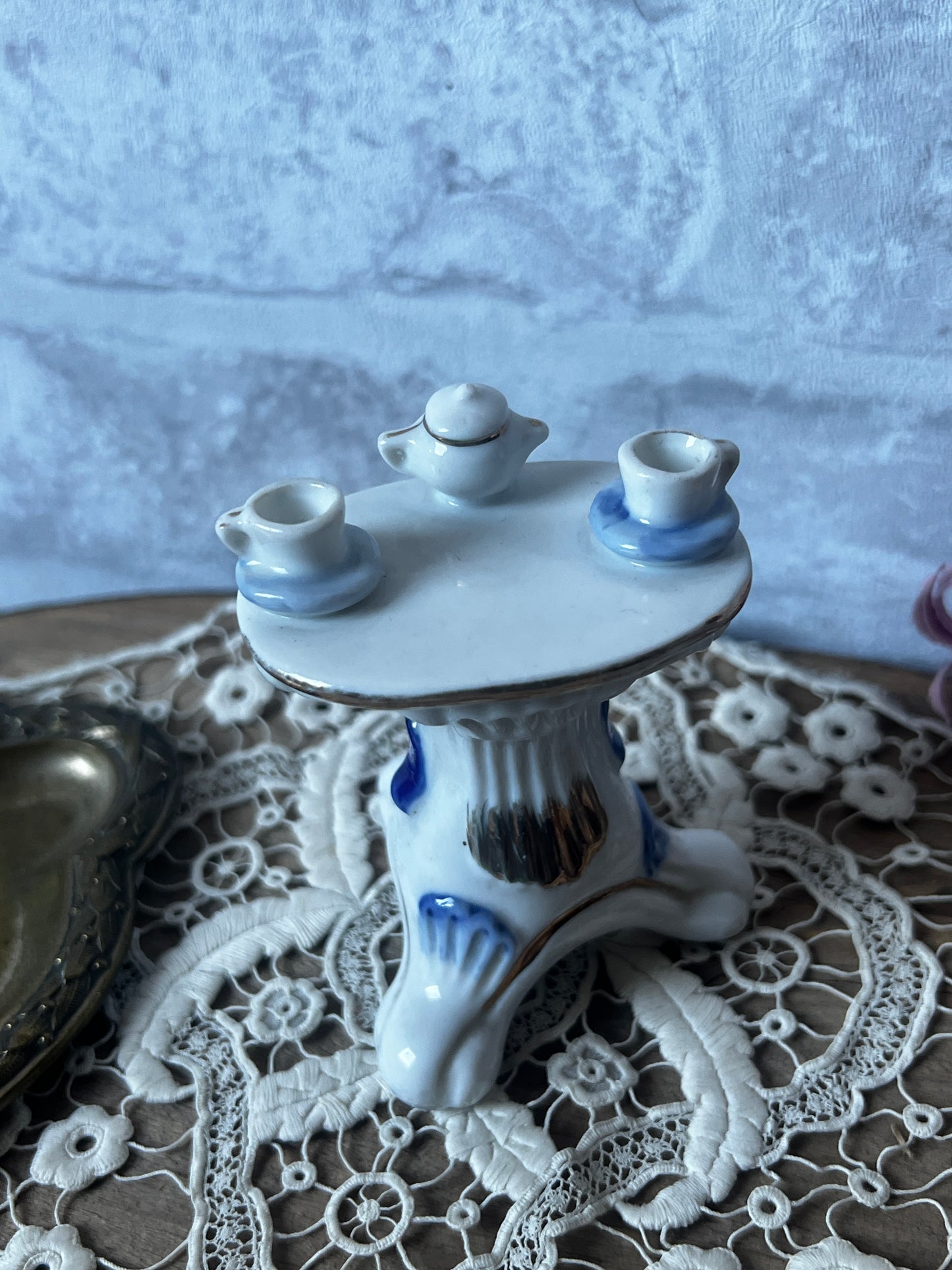 ★磁器製ミニチュアテーブル