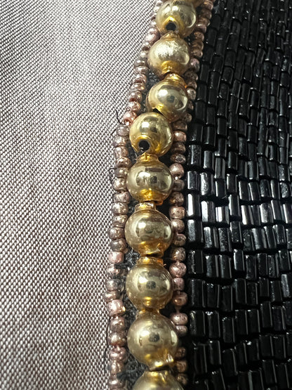 ビーズ刺繍の飾り襟(黒)