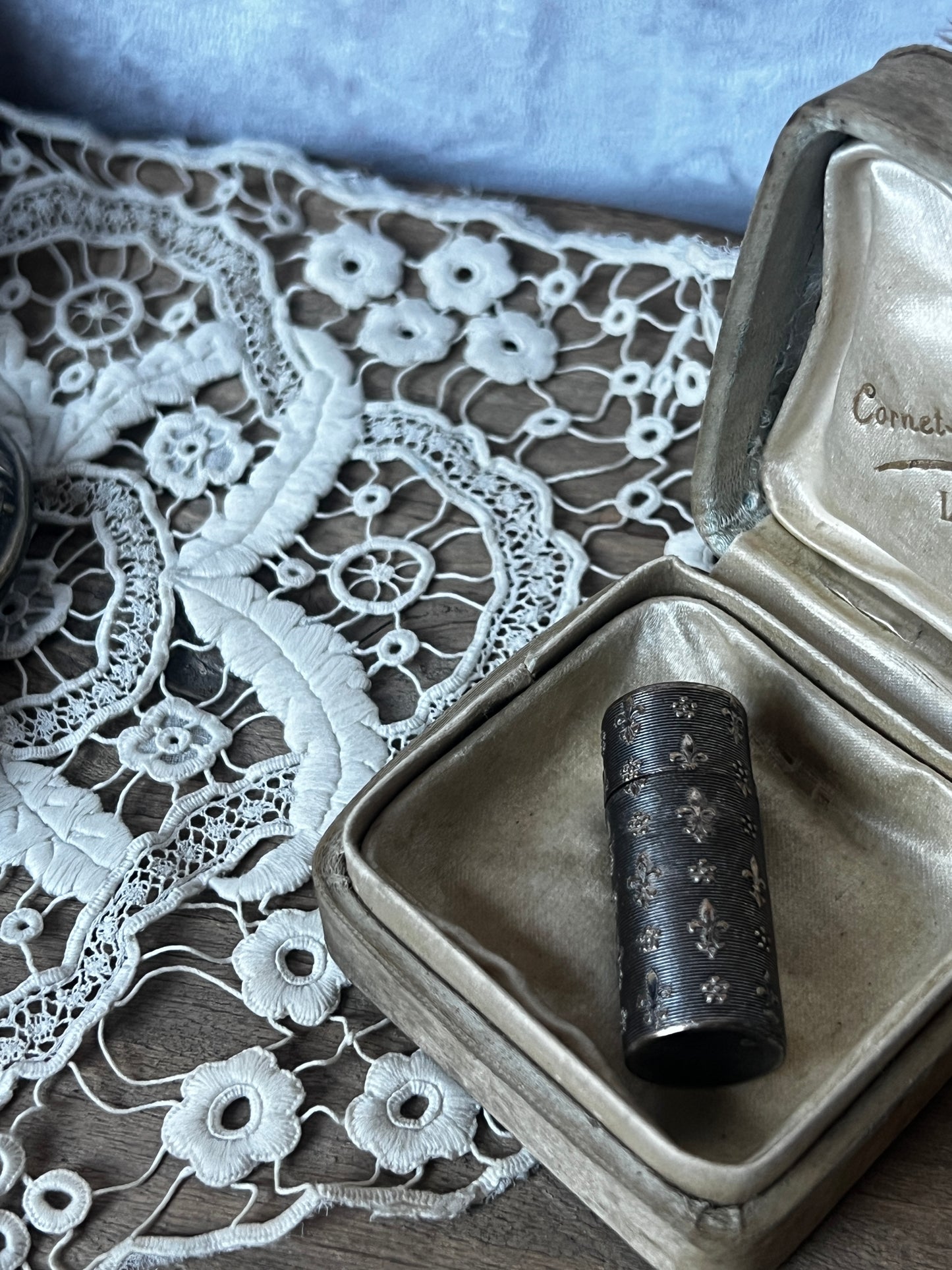 ★百合の紋章のミニケース