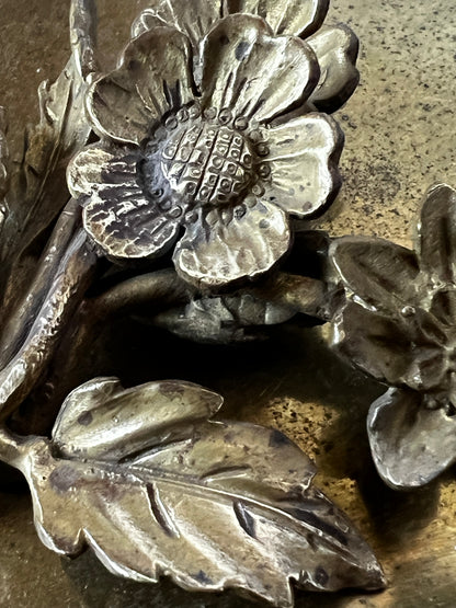 ★真鍮製花の飾り