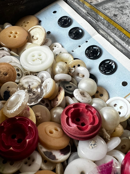 ★ボタン入りTin缶セット