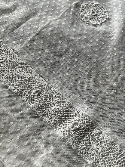 チュールとクロシェのドレスパーツ