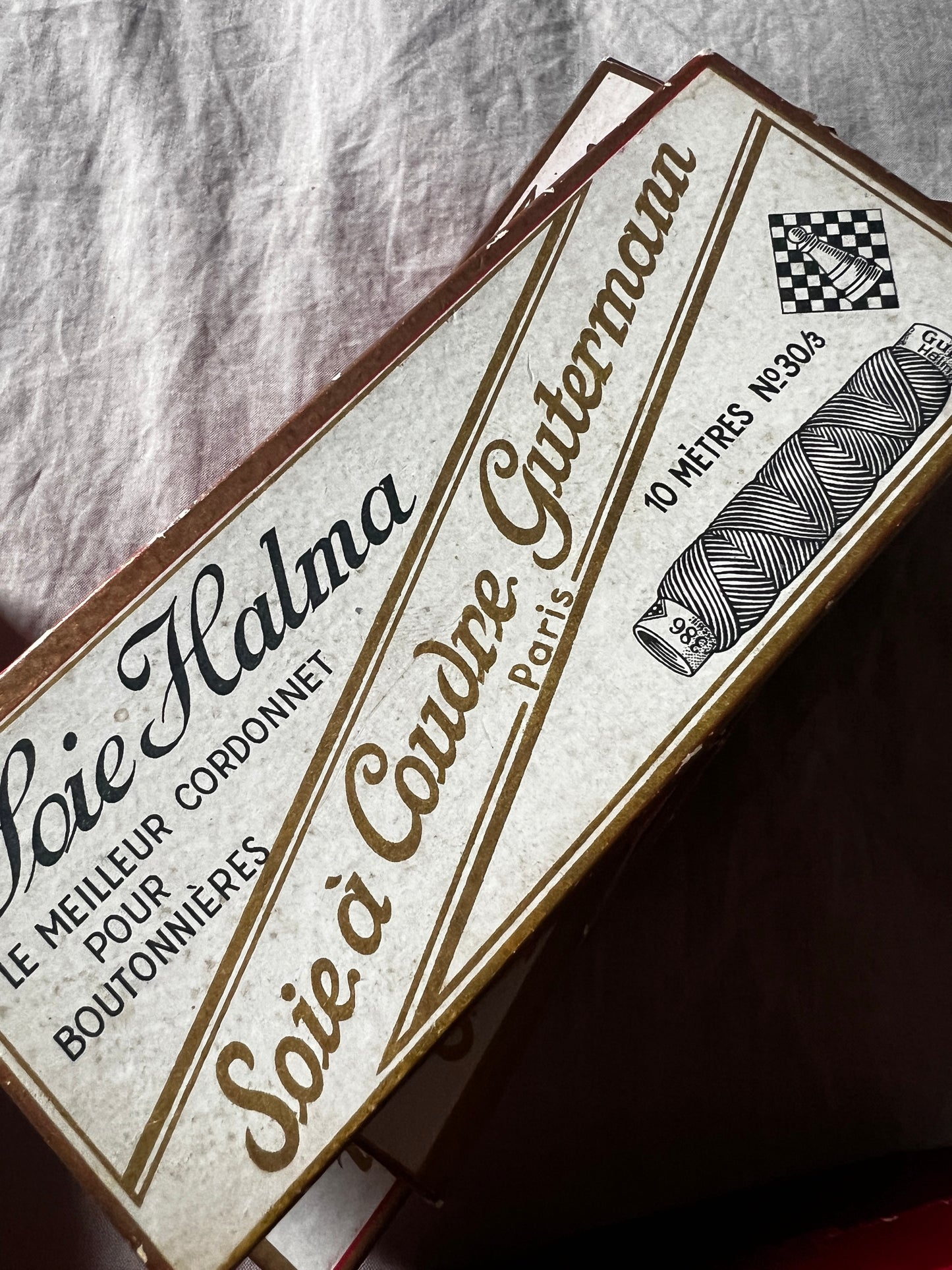 紙箱入り糸セット