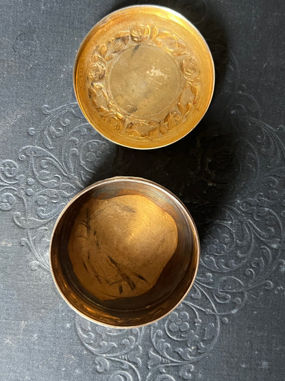 ★銀の小物ケース(薔薇)