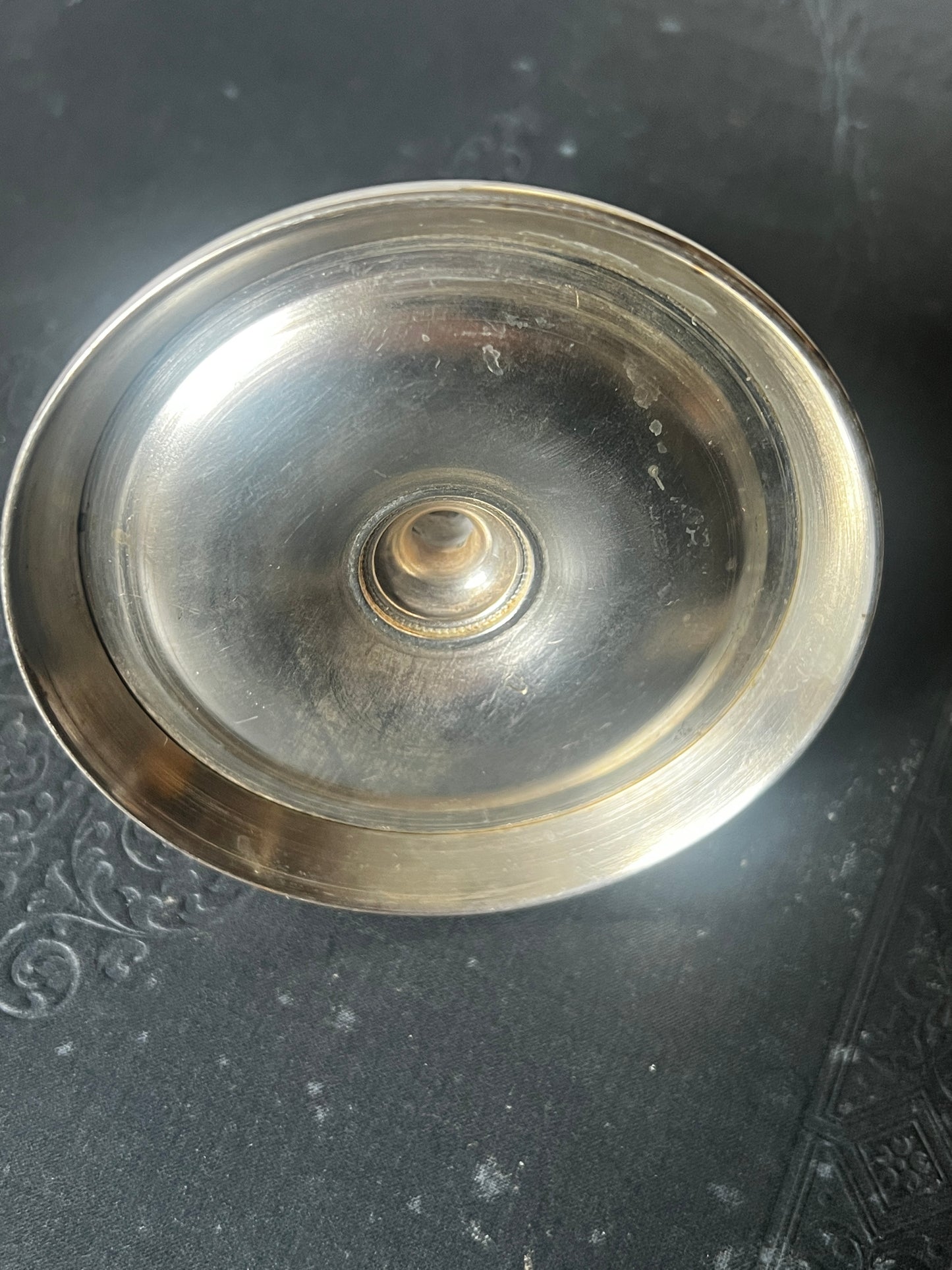 ★メタル製エッグスタンド