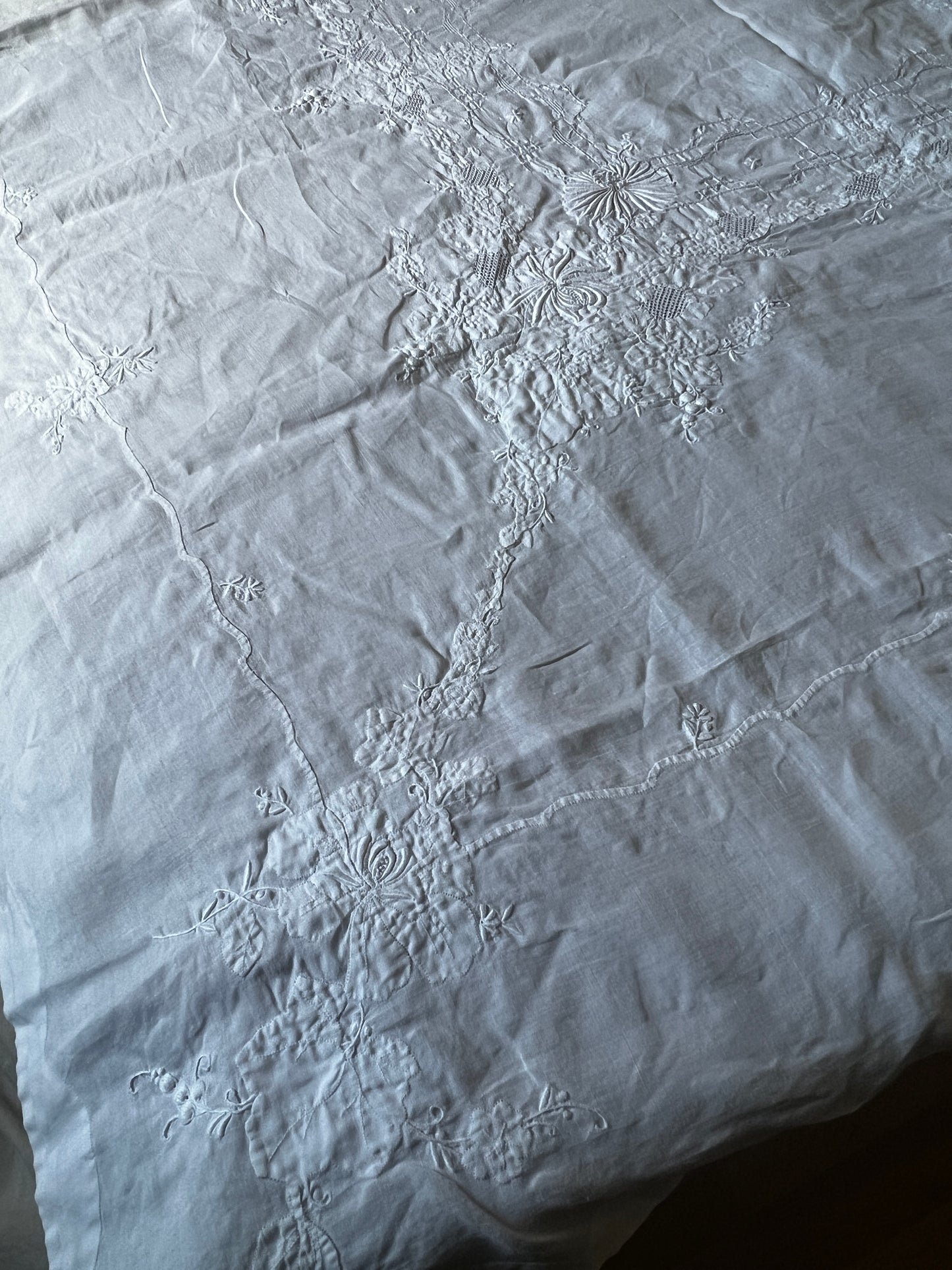 白刺繍大判クロス