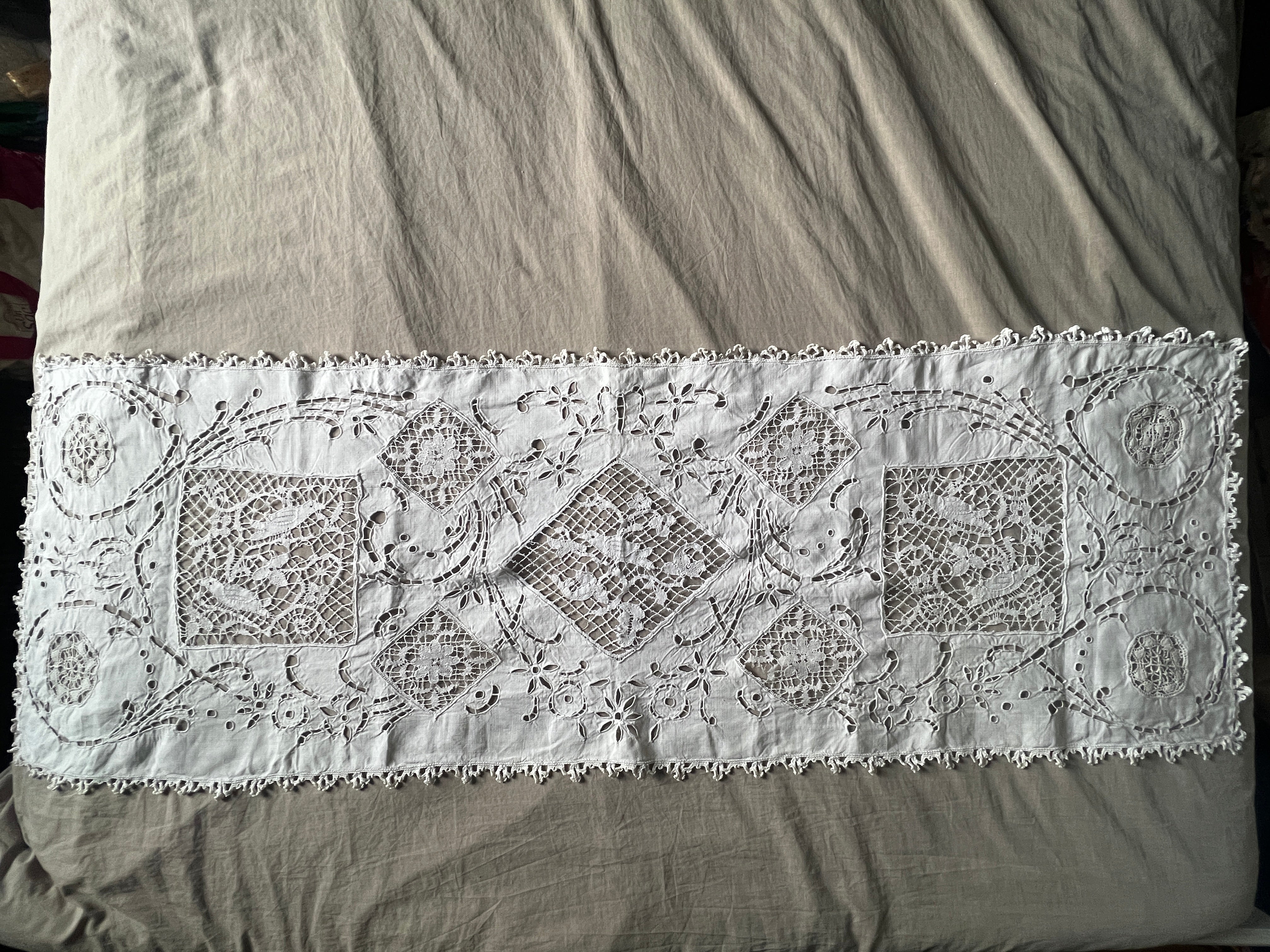 フランスアンティーク手刺繍レースモチーフ : Antique C'Joli フランス