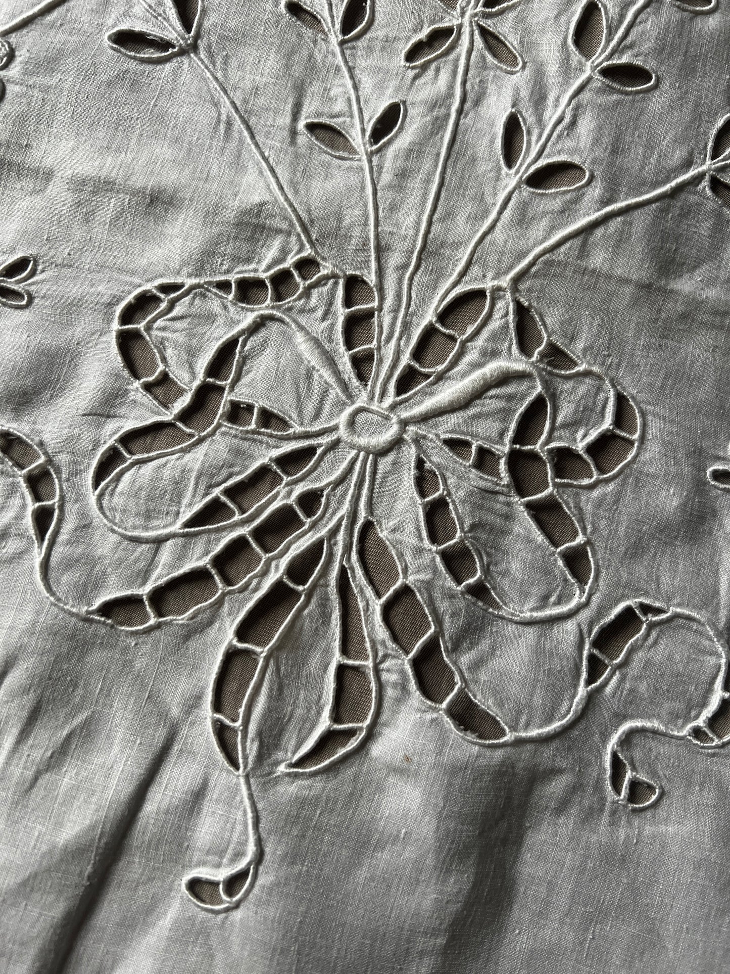 カットワーククロス