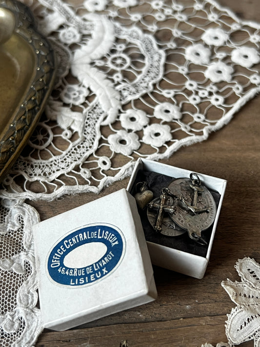 紙箱入りメダイセット