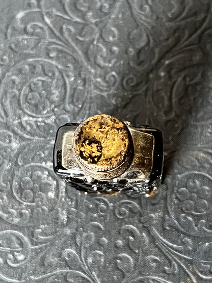 ★古い小瓶(アンバー)