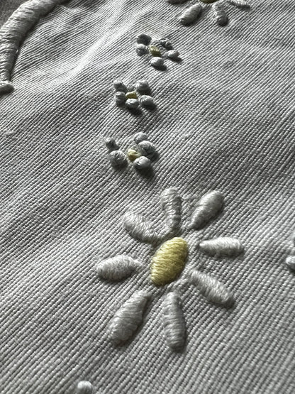 ★色刺繍楕円形クロス