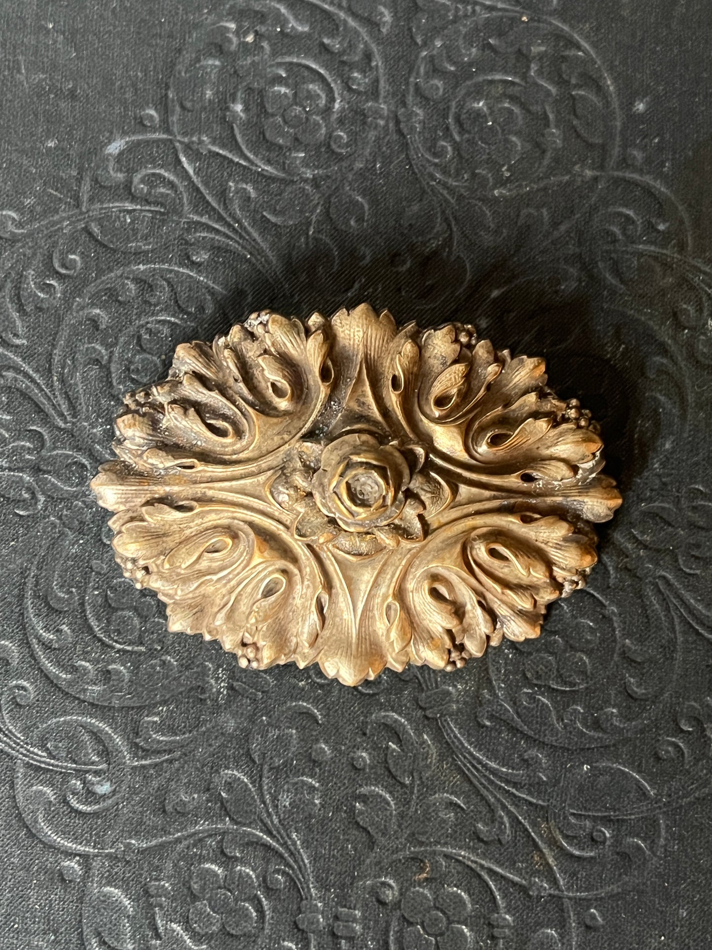 ★アンティークブローチ