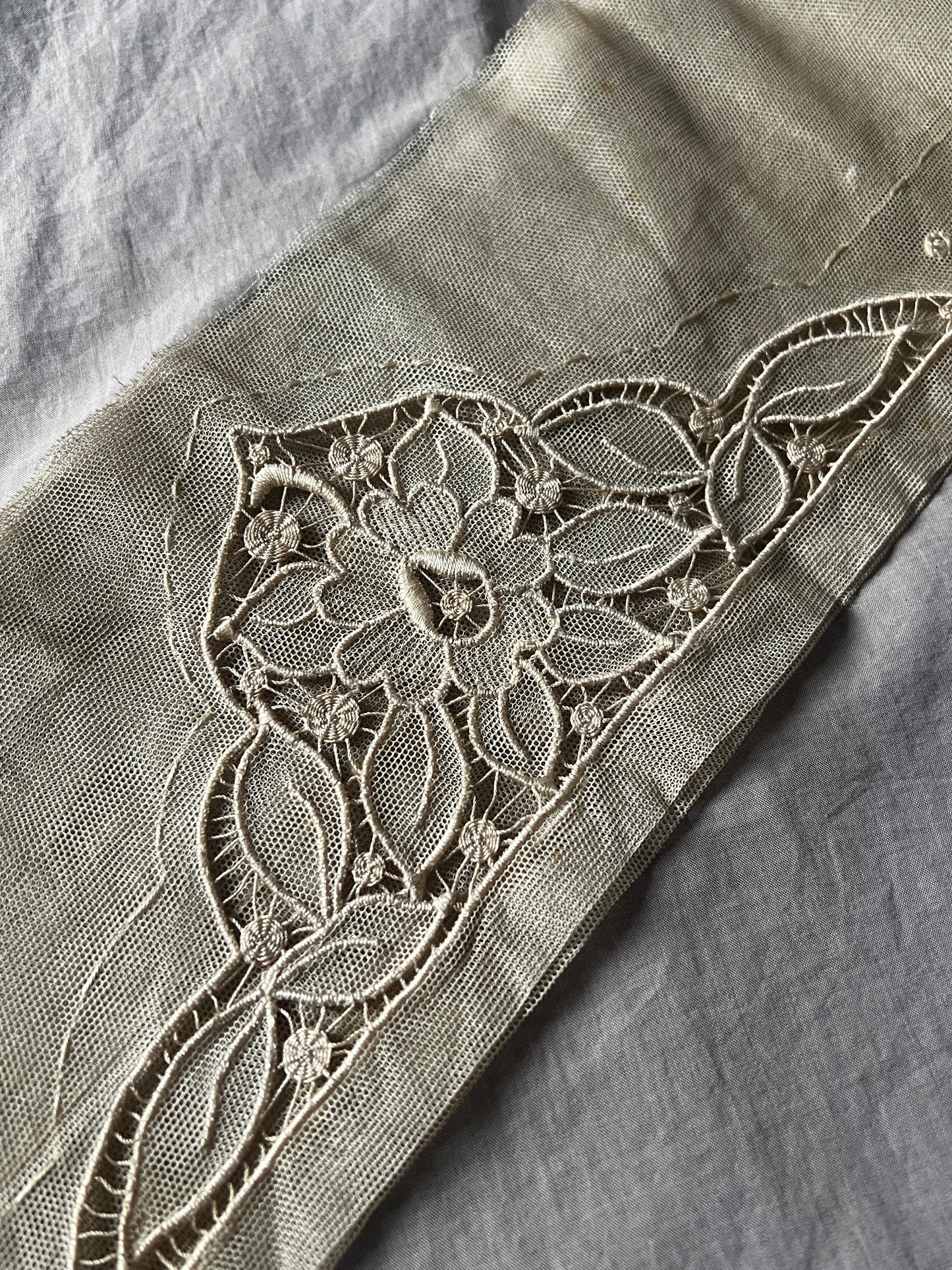 アンティークレース