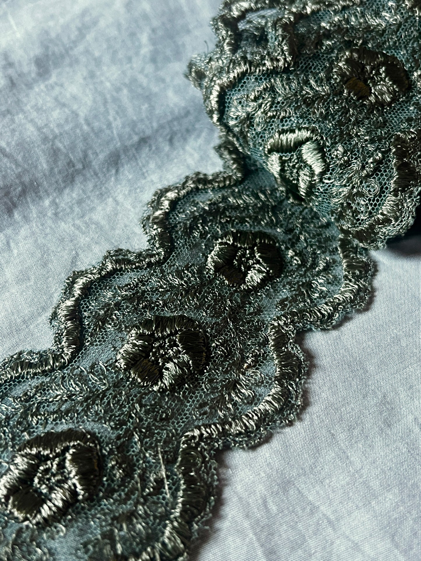 ★チュール刺繍レース