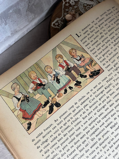 ★古い絵本(MON VILLAGE)