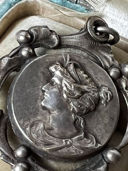 ★アンティークペンダントトップ