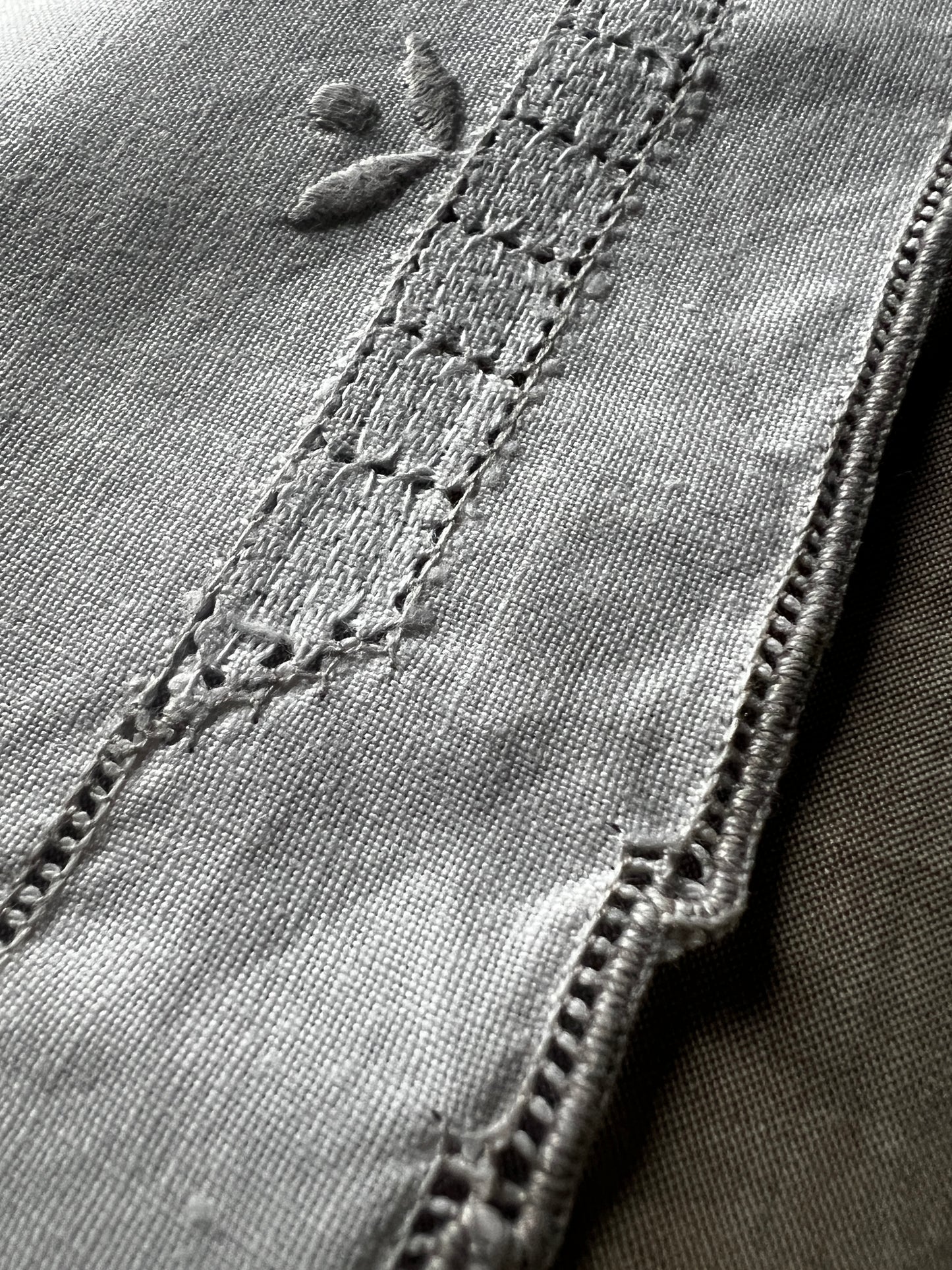 ★楕円形刺繍クロス