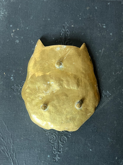 ★真鍮製猫フェイス皿