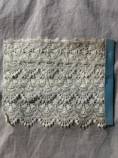 ギピュールレース見本