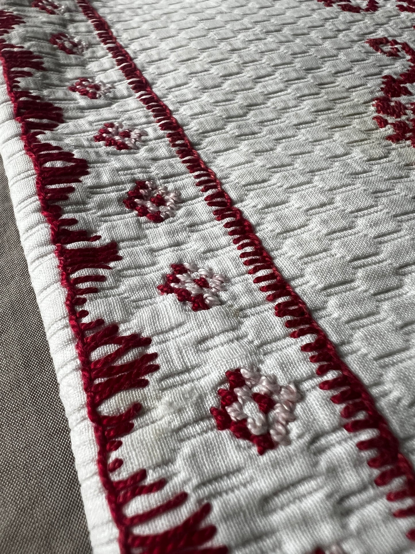 刺繍リネンケース(ボタン付き)