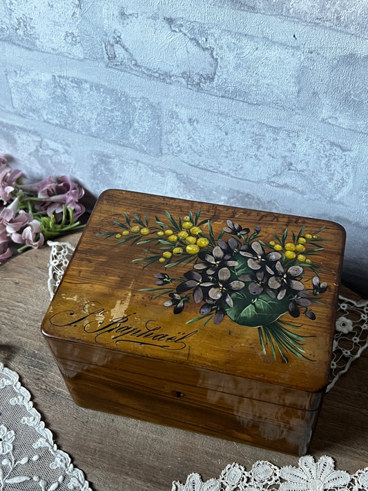 スミレとミモザのモシュリンヌ