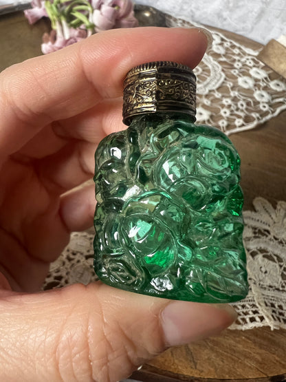 ★古い小瓶(グリーン)