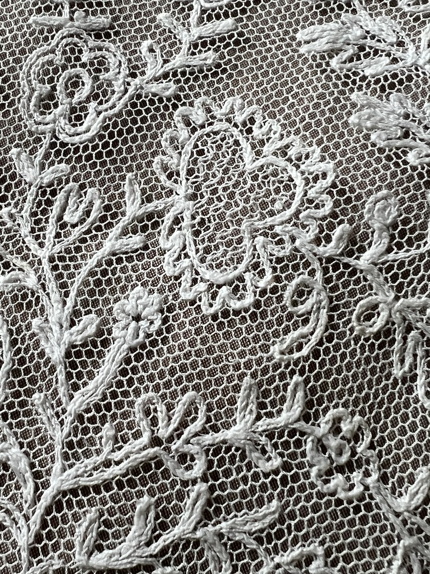 チュール刺繍ボネトップ