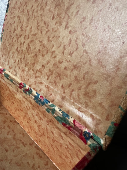 レース入りカルトナージュ箱