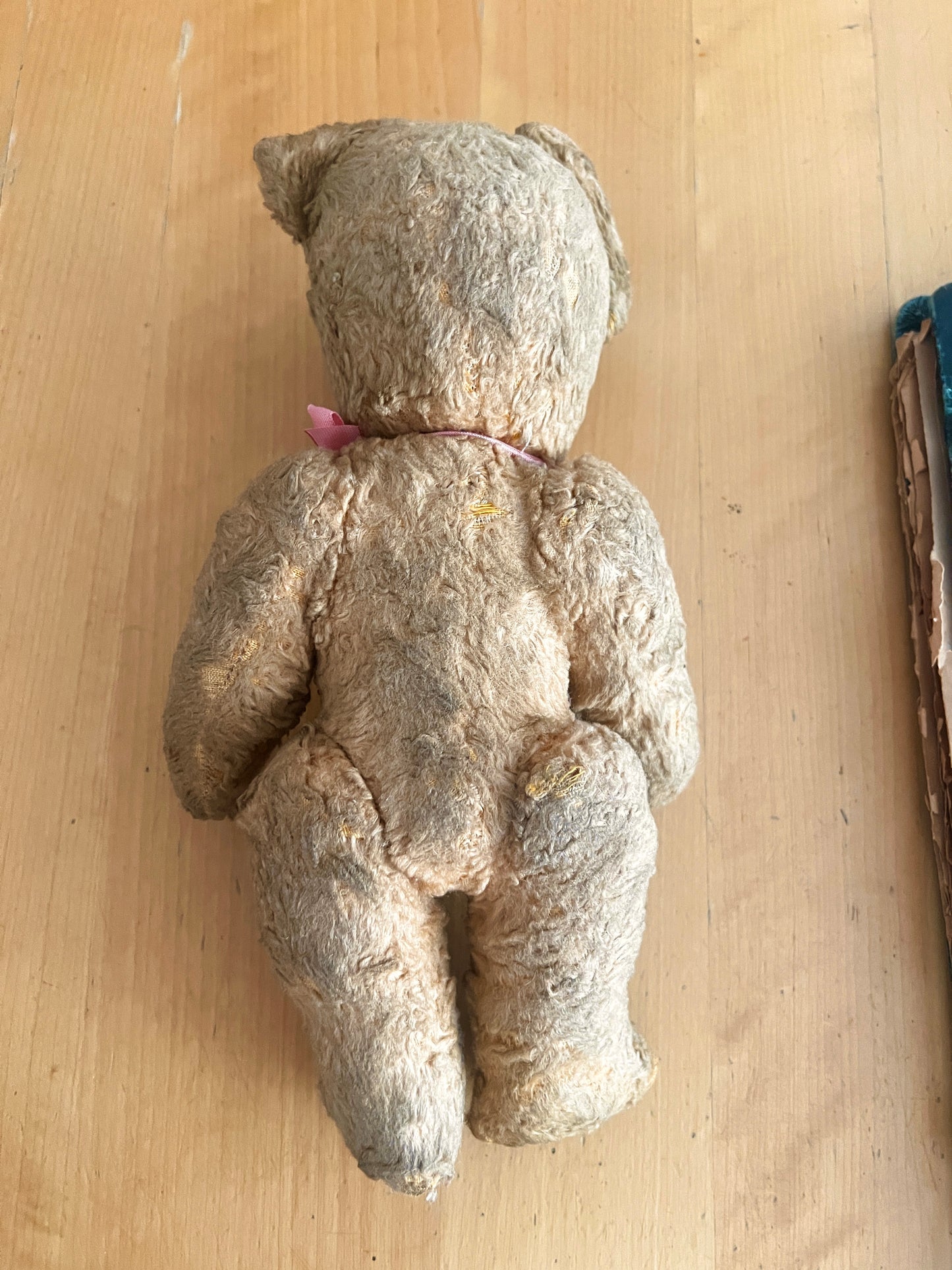 古いぬいぐるみ