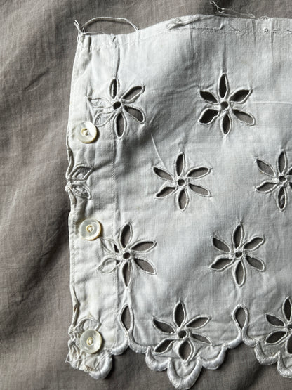 カットワークドレスパーツ