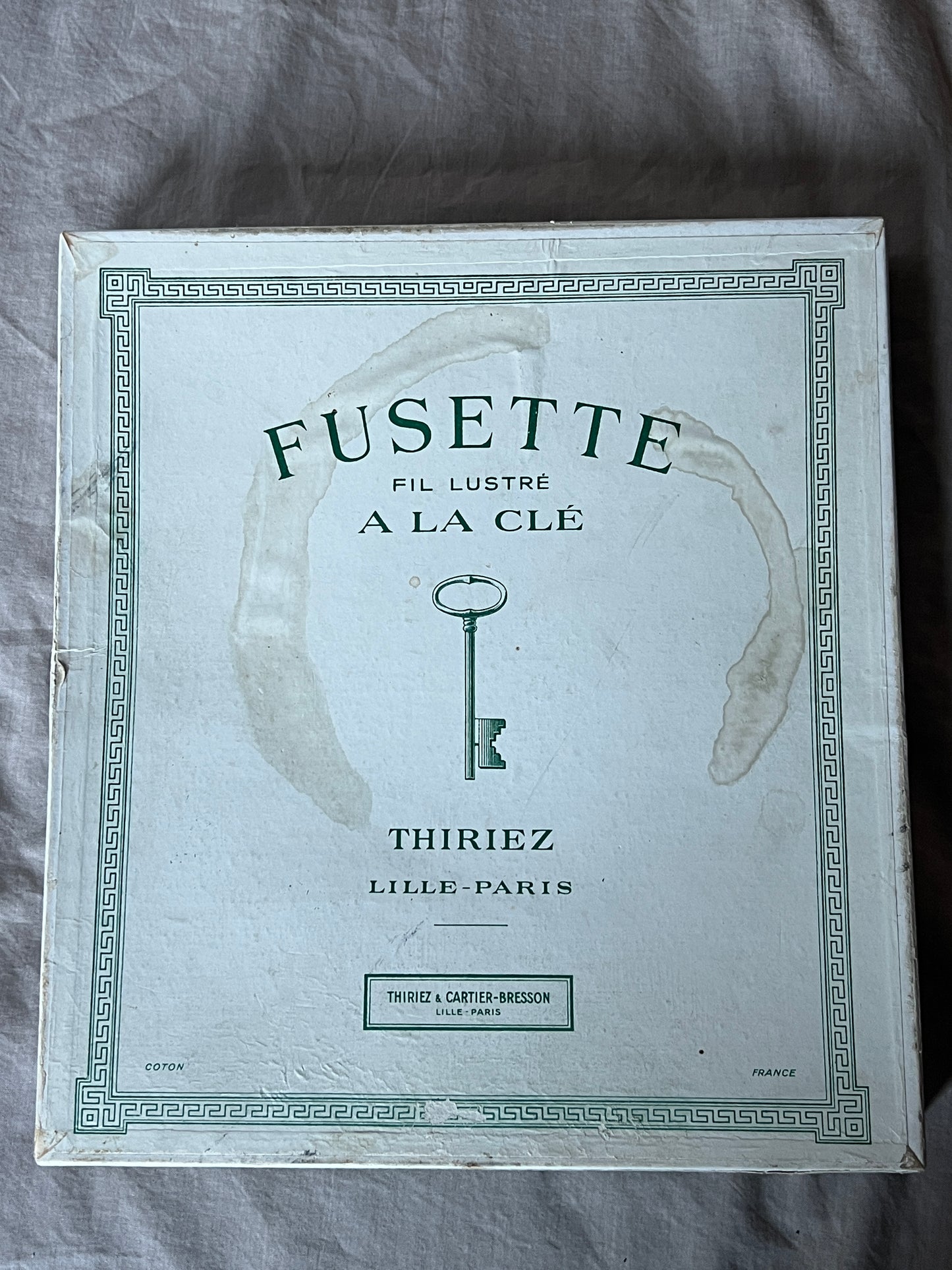 ★紙箱入り糸セット(THIRIEZ & CARTIER-BRESSON)