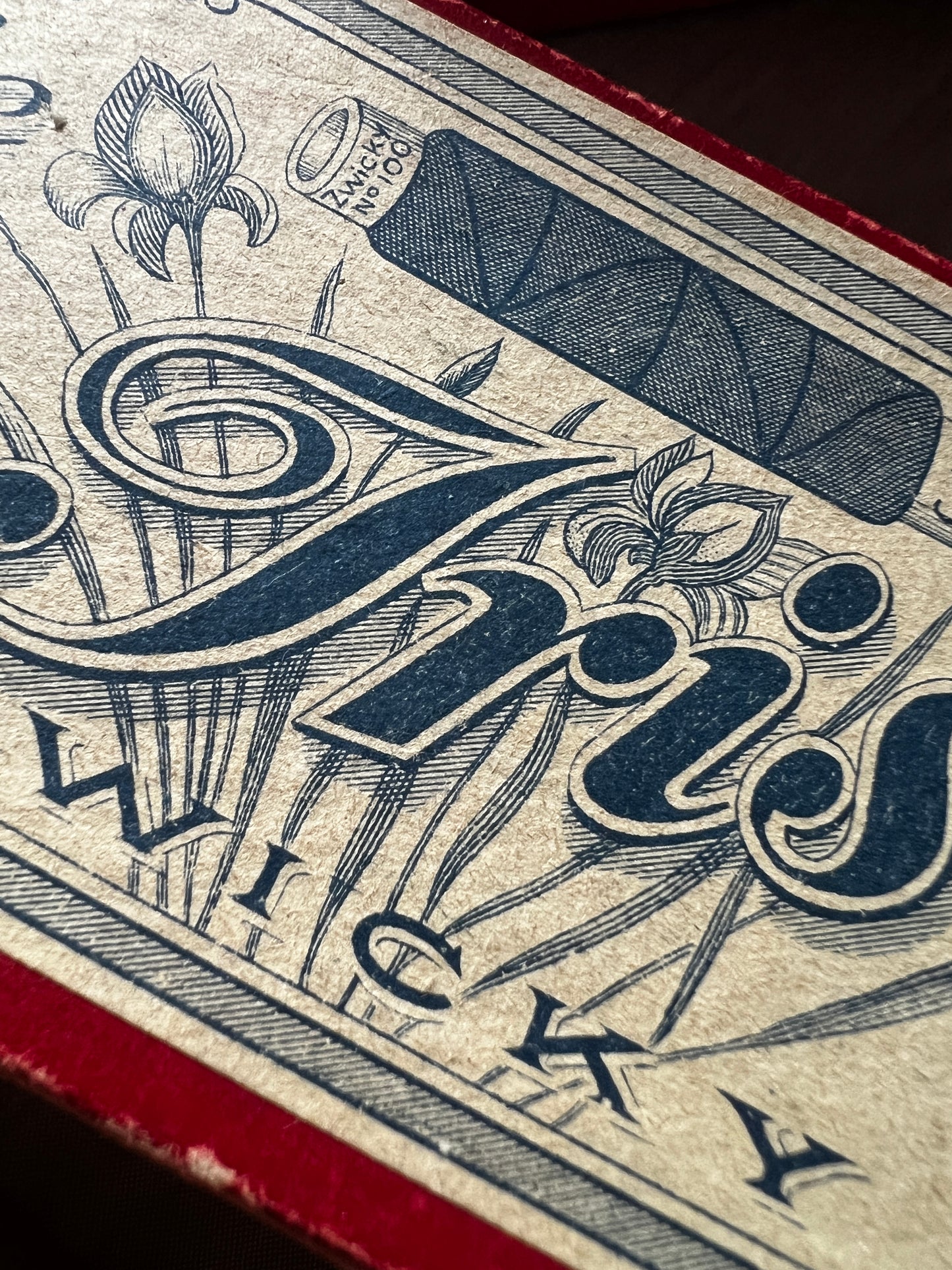 紙箱入り糸セット