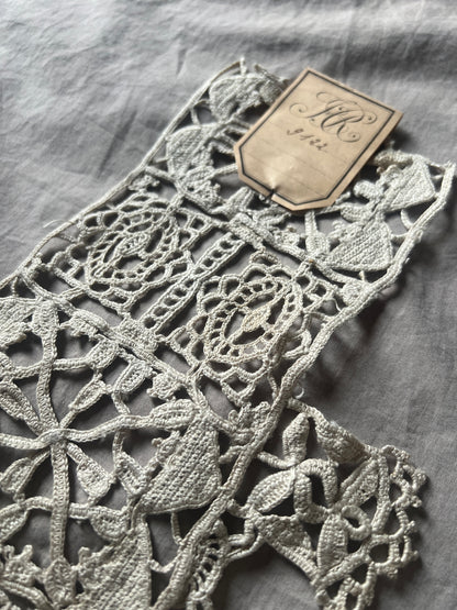 ラベル付きクロシェレース見本