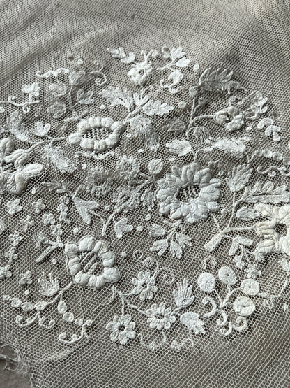 チュール刺繍ボネトップ
