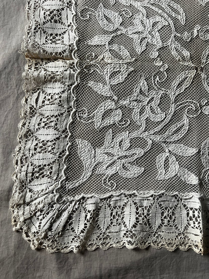 ★アンティークレース飾り布